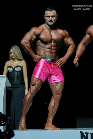 MEN'S PHYSIQUE 179